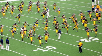 爱游戏体育官方在线-国足锋线组合展现默契配合，足坛锋线组合排名